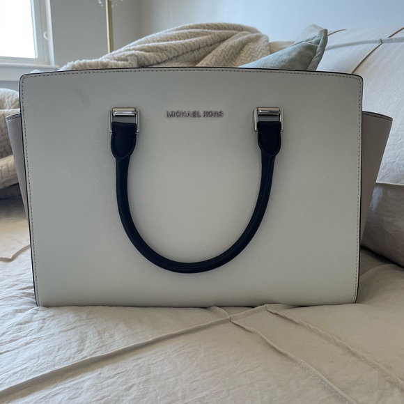 Michael Kors Tote